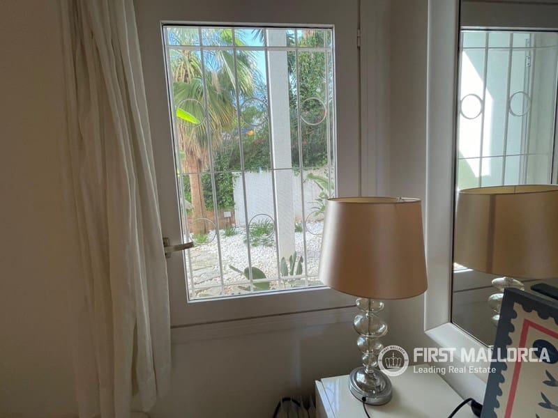2 soverom Leilighet til salgs i Portals Nous med svømmebasseng - € 1 495 000 (Ref: 9974365)