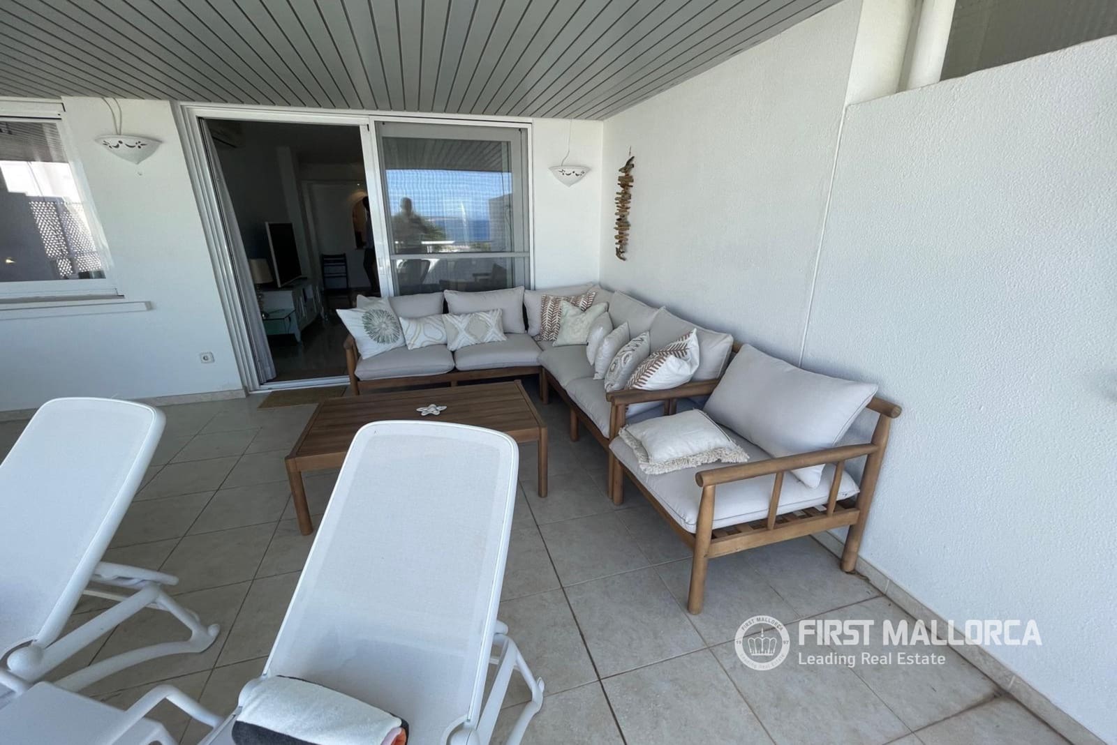 2 soverom Leilighet til salgs i Portals Nous med svømmebasseng - € 1 495 000 (Ref: 9974365)