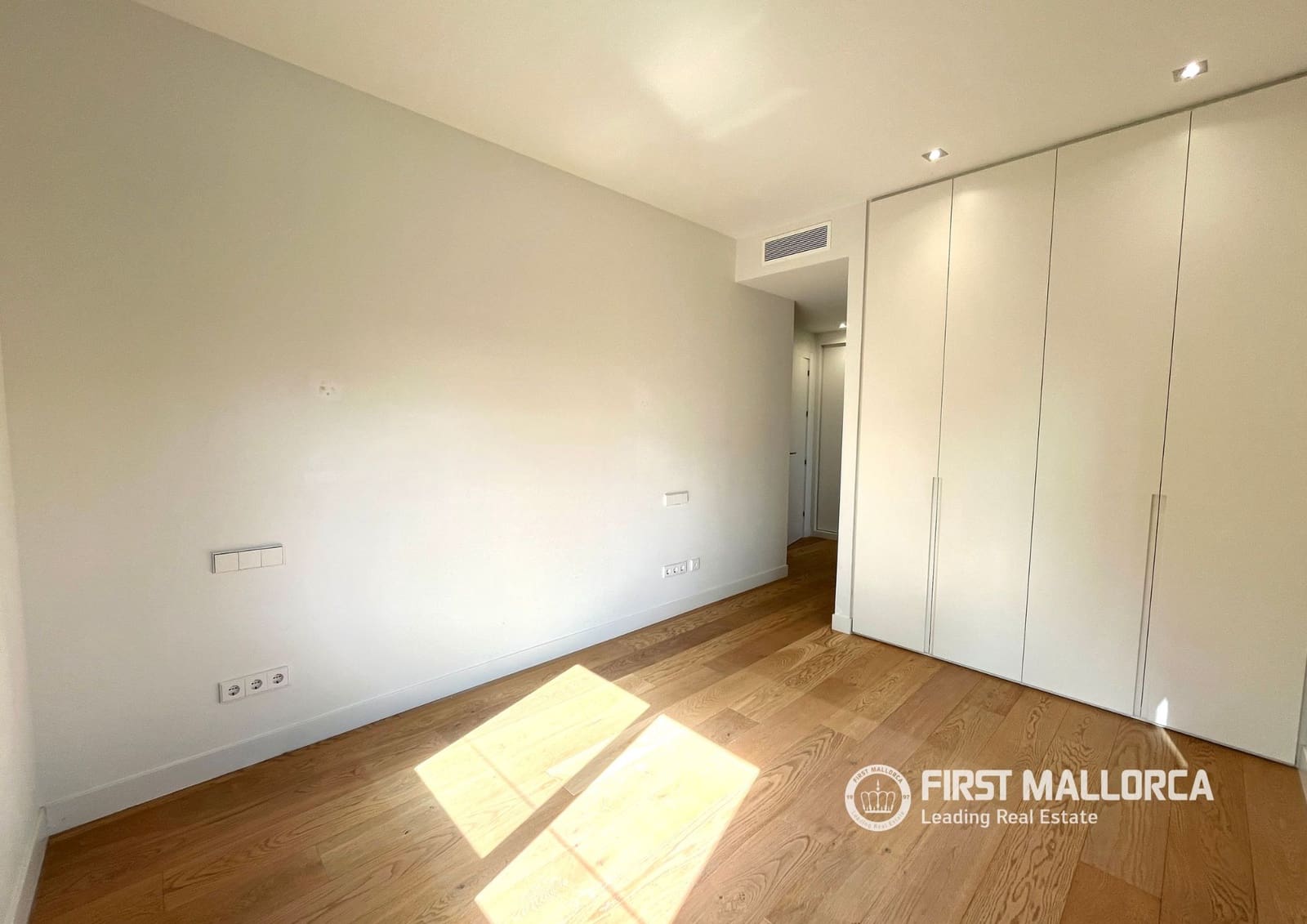 3 camera da letto Appartamento da affittare in Palma de Mallorca con garage - 3.000 € (Rif: 9976517)
