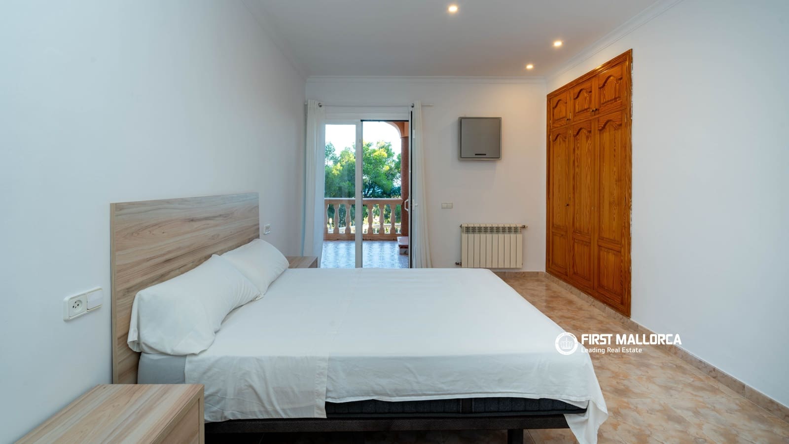 5 bedroom Villa for sale in Costa d'en Blanes with pool garage - € 2,650,000 (Ref: 9976518)