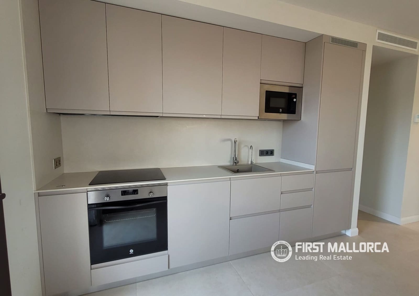 6 soverom Villa til leie i Marratxi med svømmebasseng garasje - € 4 400 (Ref: 9979967)