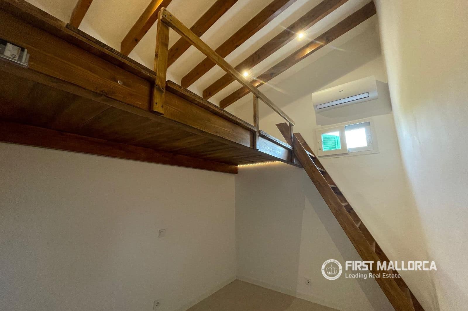 Chalet de 5 habitaciones en Puerto de Andratx en alquiler con garaje - 4.500 € (Ref: 9979968)