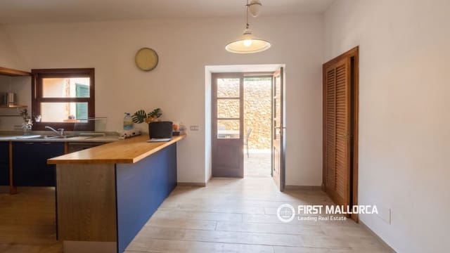 6 soveværelse Finca/Landehus til leje i Santa María del Camí - € 4.000 (Ref: 9983971)