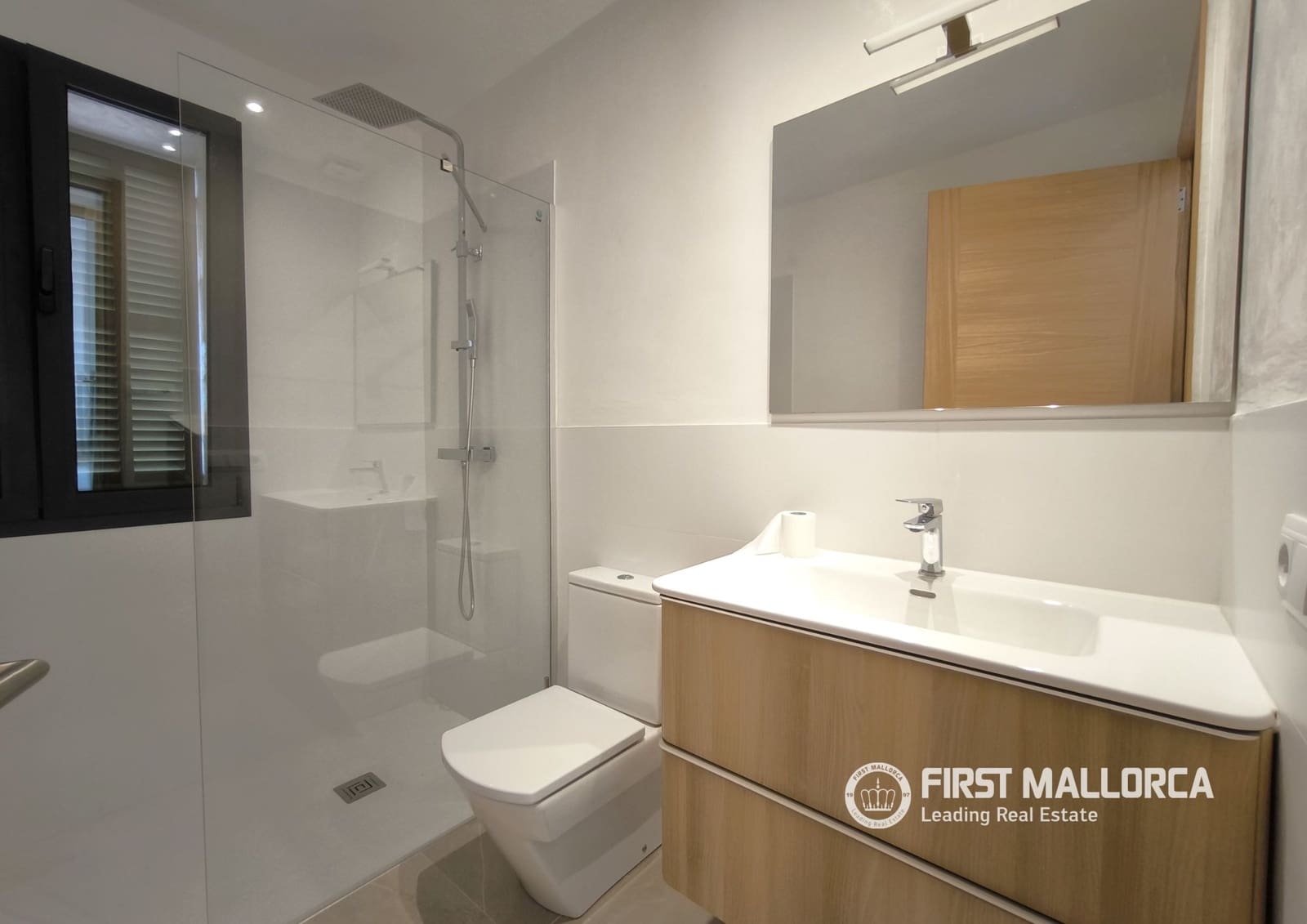 3 camera da letto Finca/Casa di Campagna da affittare in Buger con piscina garage - 3.700 € (Rif: 9983975)
