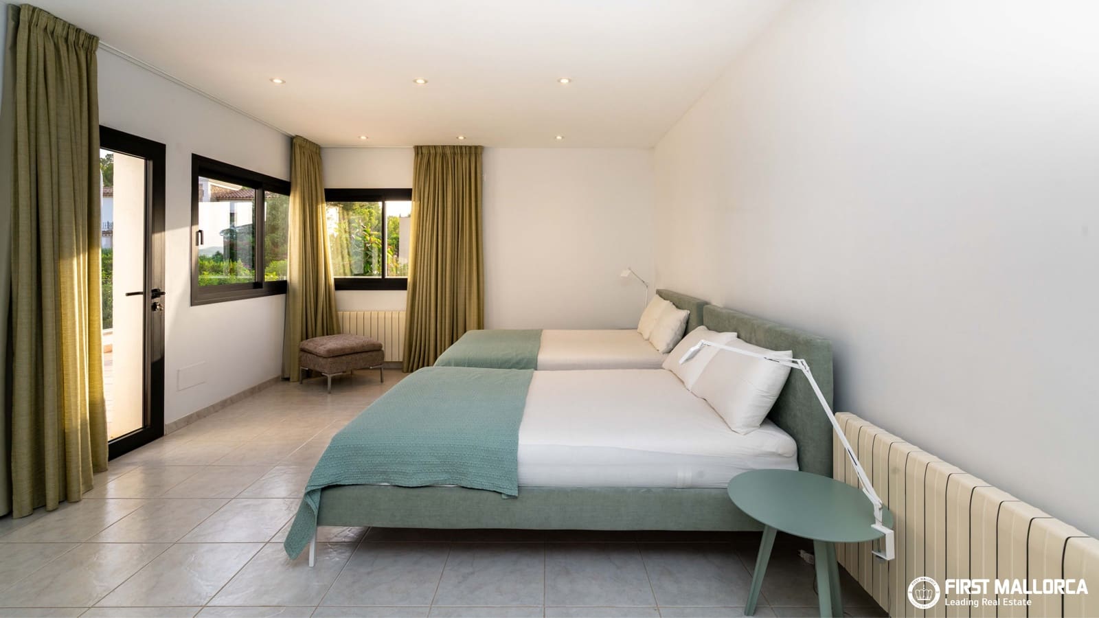 3 soveværelse Villa til salg i Santa Ponsa med swimmingpool garage - € 3.300.000 (Ref: 9986105)