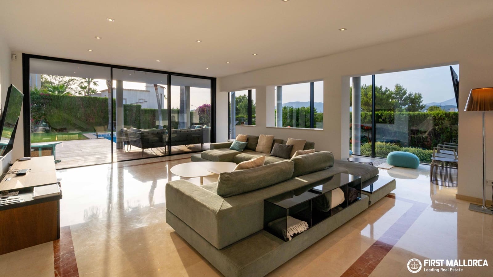 3 soveværelse Villa til salg i Santa Ponsa med swimmingpool garage - € 3.300.000 (Ref: 9986105)