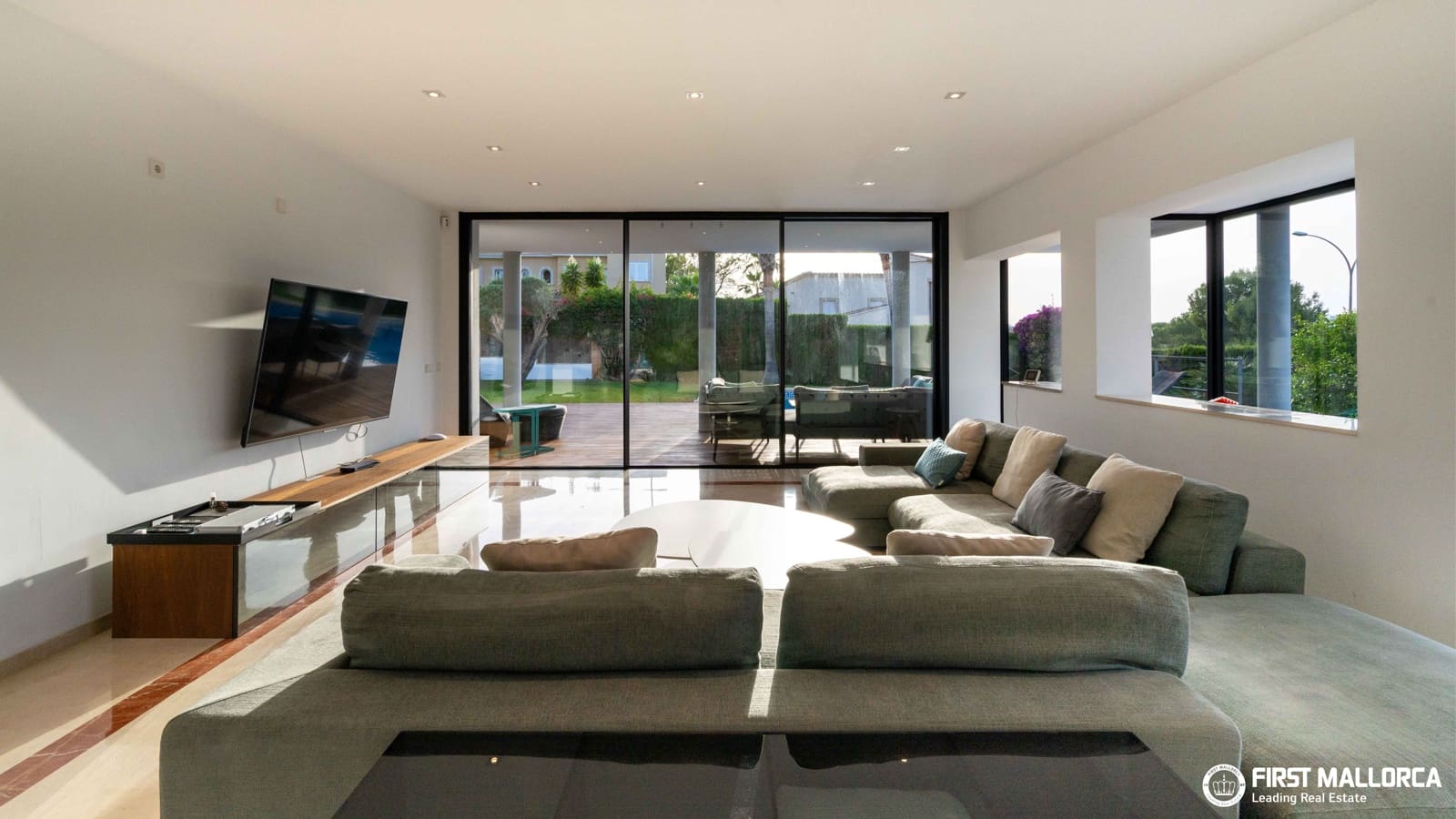 3 soveværelse Villa til salg i Santa Ponsa med swimmingpool garage - € 3.300.000 (Ref: 9986105)