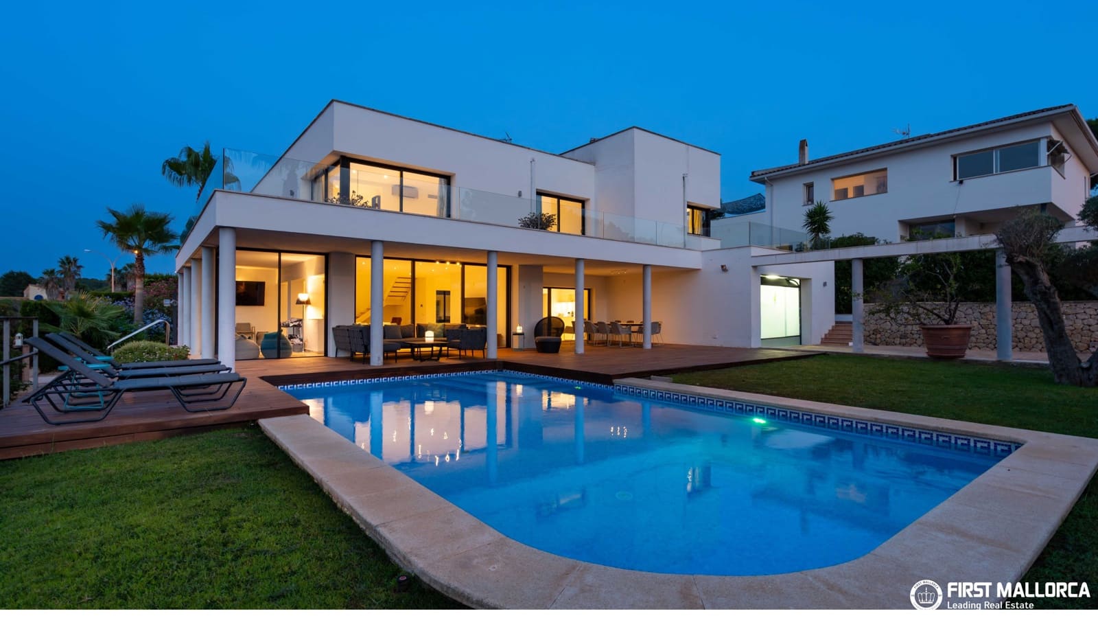 3 soveværelse Villa til salg i Santa Ponsa med swimmingpool garage - € 3.300.000 (Ref: 9986105)