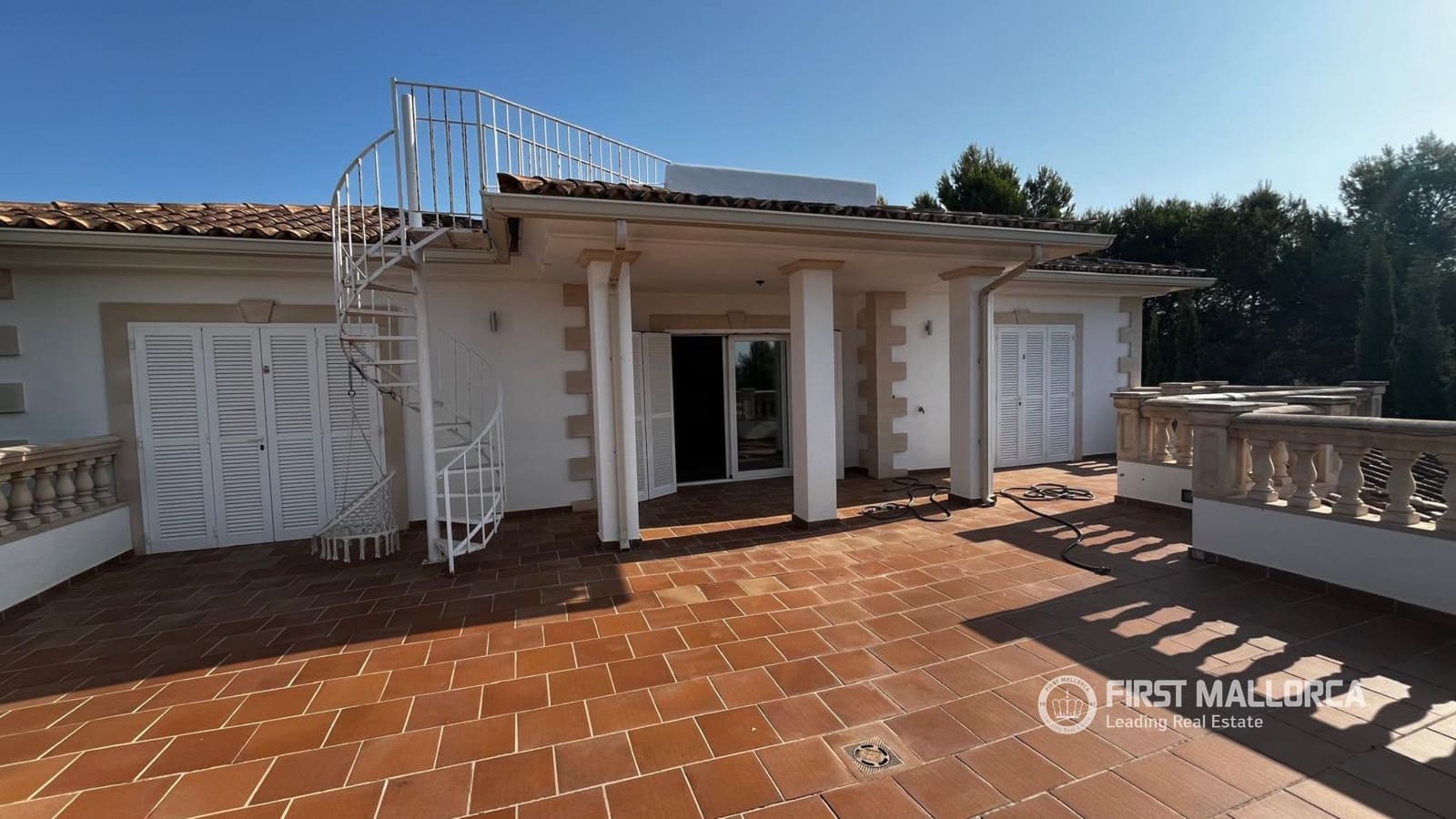 5 camera da letto Villa da affittare in Santa Ponsa con piscina garage - 7.500 € (Rif: 9989947)