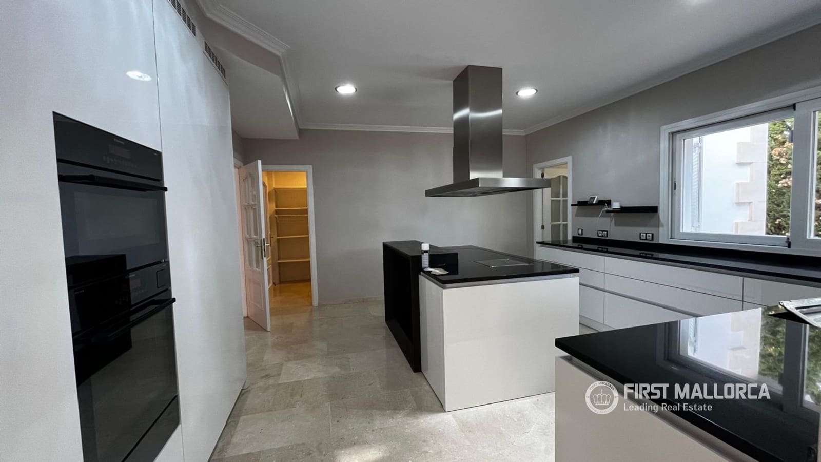 5 camera da letto Villa da affittare in Santa Ponsa con piscina garage - 7.500 € (Rif: 9989947)