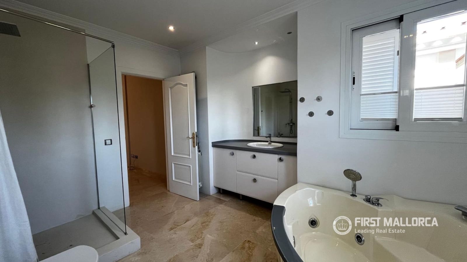 5 camera da letto Villa da affittare in Santa Ponsa con piscina garage - 7.500 € (Rif: 9989947)