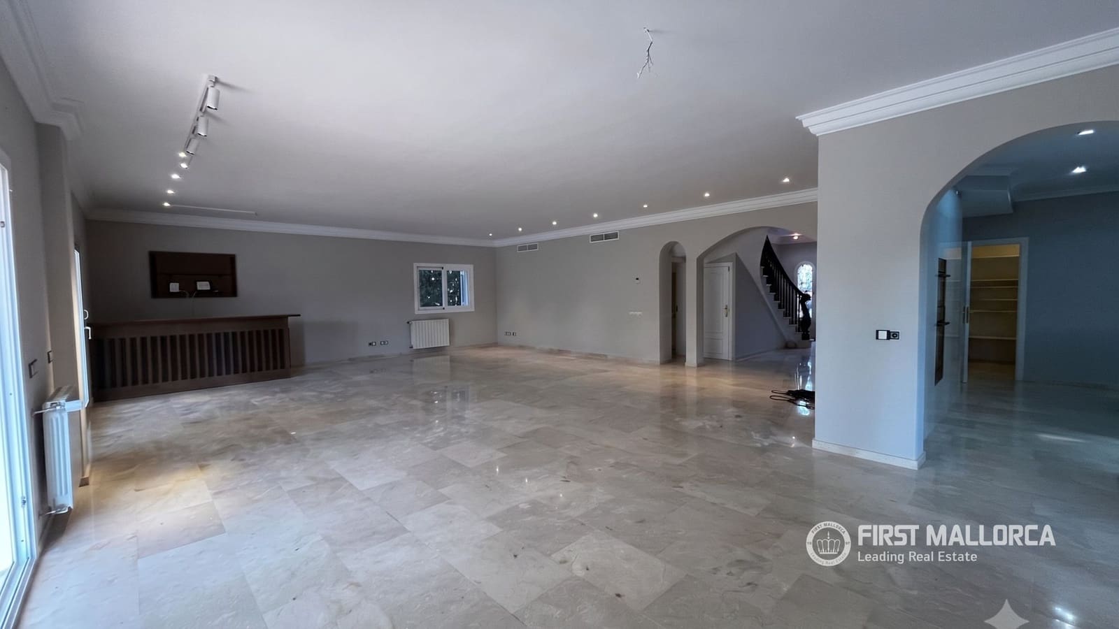 5 camera da letto Villa da affittare in Santa Ponsa con piscina garage - 7.500 € (Rif: 9989947)