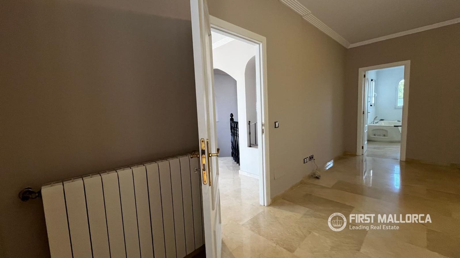 5 camera da letto Villa da affittare in Santa Ponsa con piscina garage - 7.500 € (Rif: 9989947)