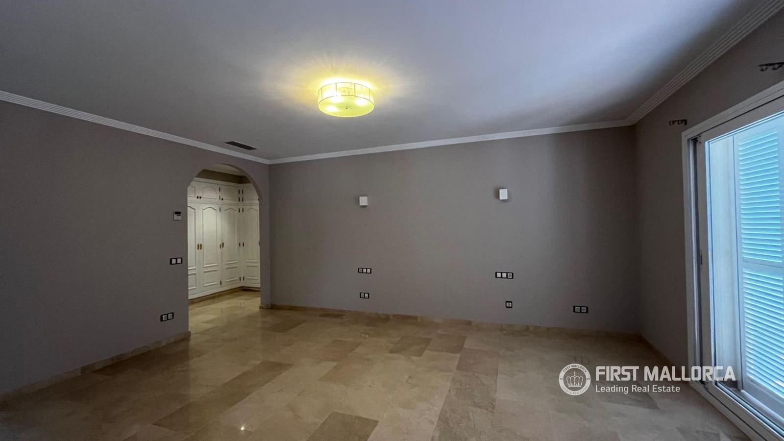 5 camera da letto Villa da affittare in Santa Ponsa con piscina garage - 7.500 € (Rif: 9989947)