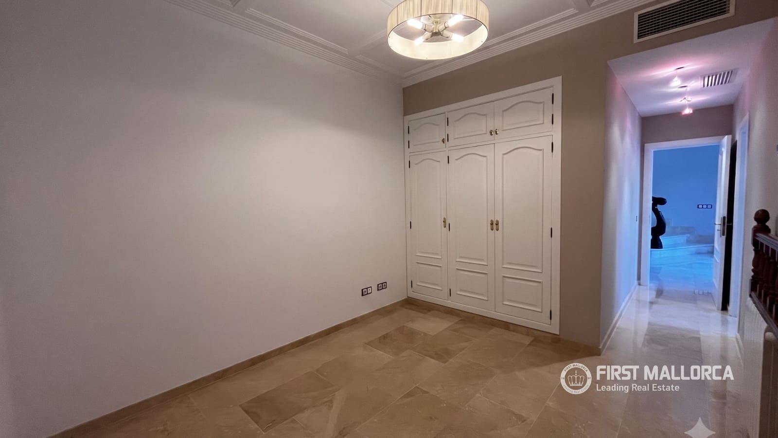 5 camera da letto Villa da affittare in Santa Ponsa con piscina garage - 7.500 € (Rif: 9989947)