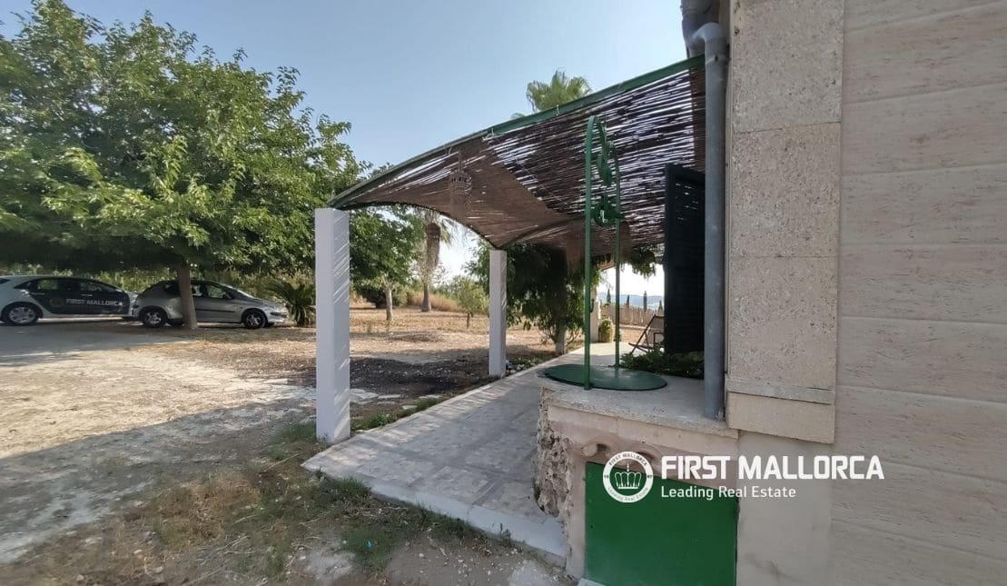 3 makuuhuone Maalaistalo myytävänä paikassa Lloret de Vista Alegre mukana 
autotalli - 660 000 € (Ref: 9989948)