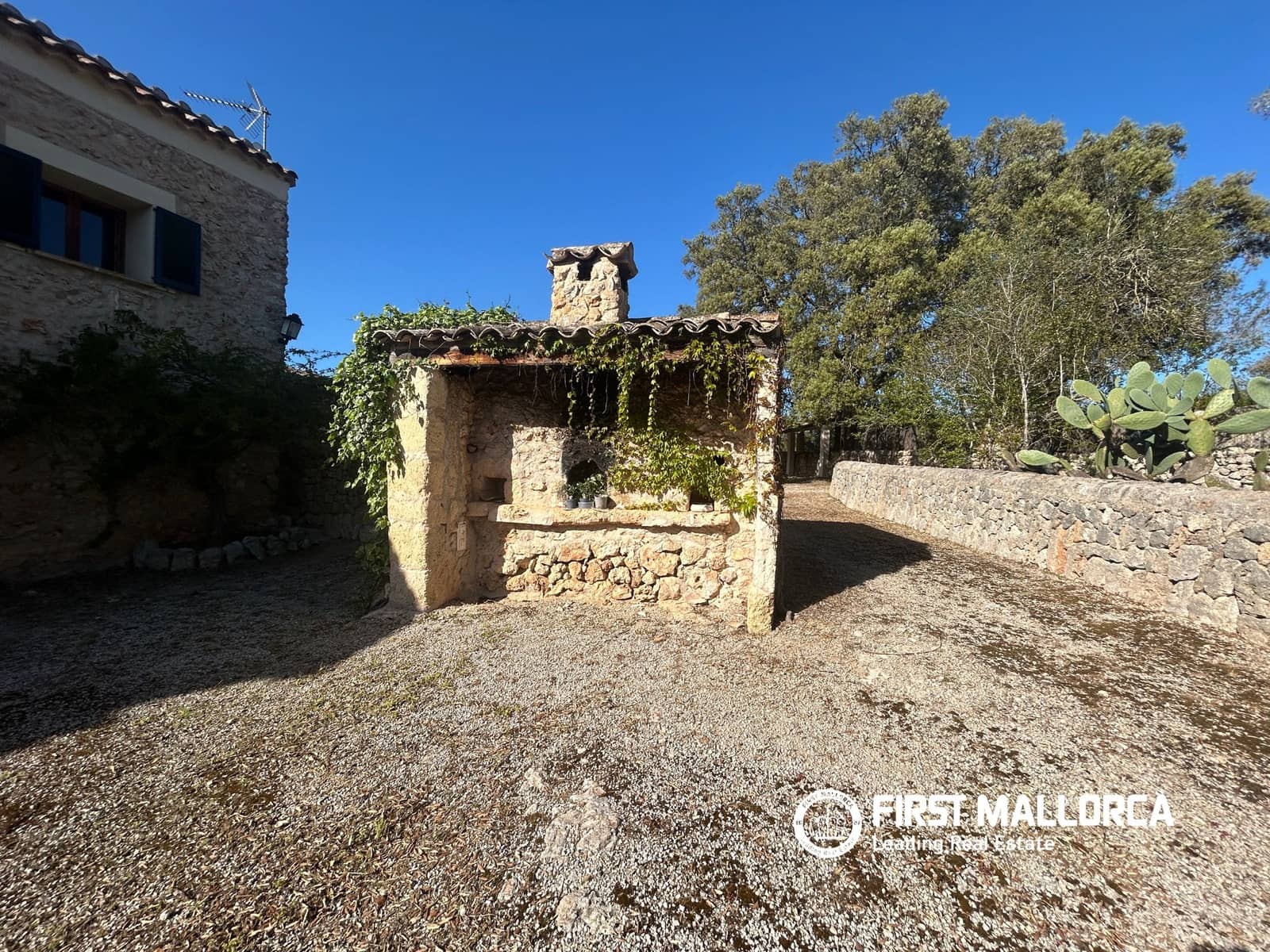 6 Zimmer Finca/Landgut zu verkaufen in Costitx mit Pool Garage - 1.790.000 € (Ref: 9993626)