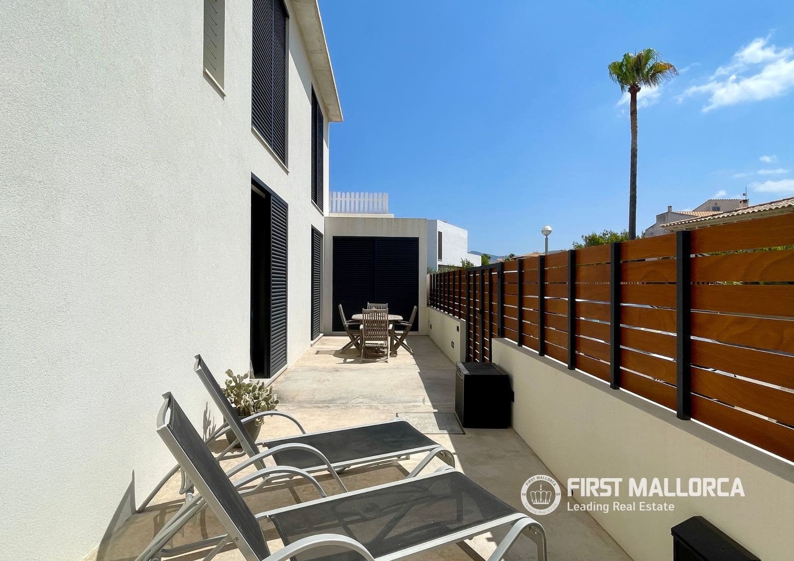 Appartement de 2 chambres à louer à Colonia de Sant Pere / Colonia de San Pedro - 2 000 € (Ref: 9996351)