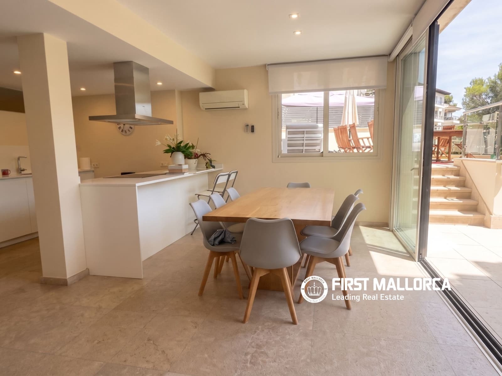 5 quarto Apartamento para arrendar em Cas Catala com garagem - 5 500 € (Ref: 9996352)