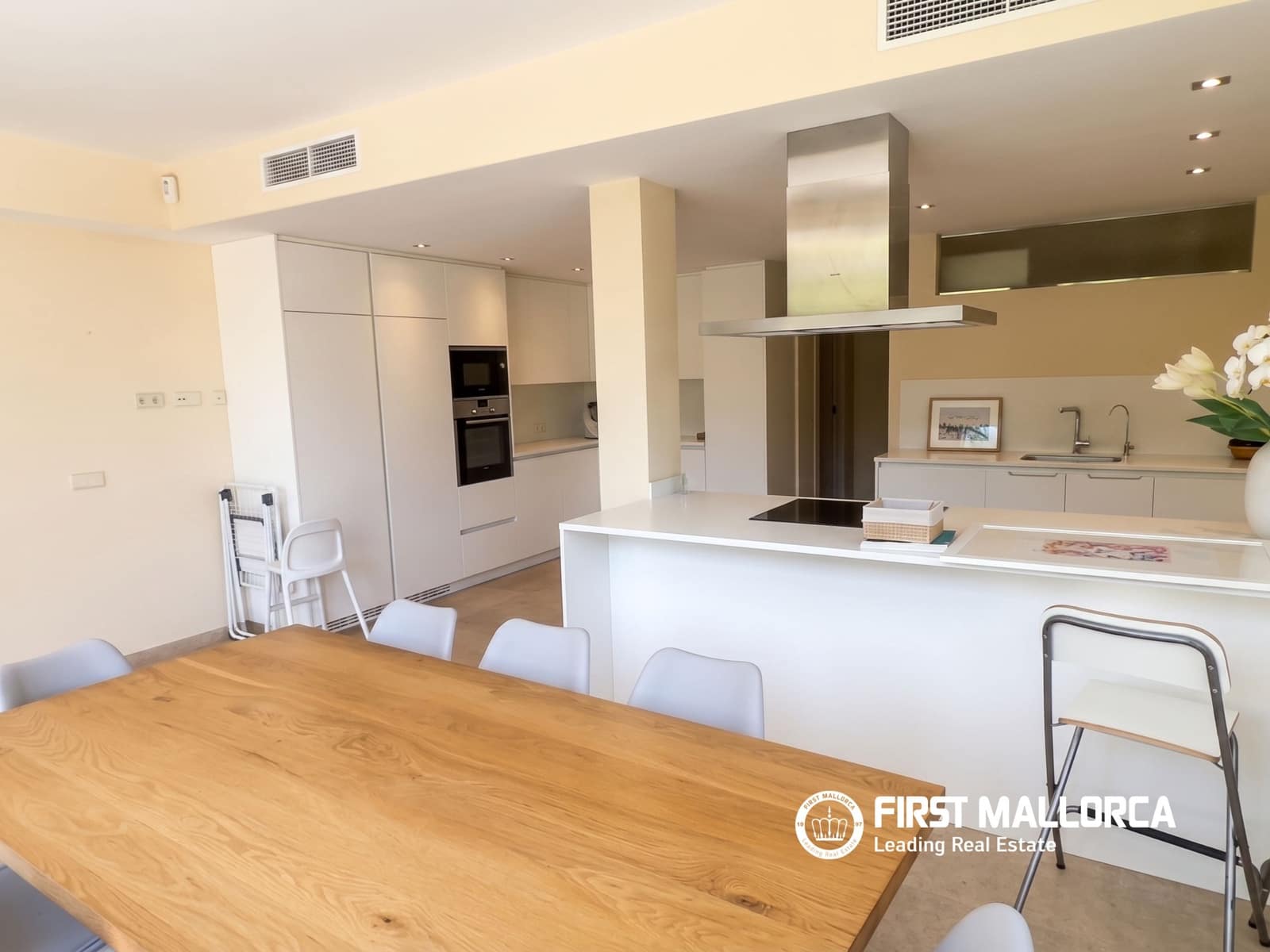 5 quarto Apartamento para arrendar em Cas Catala com garagem - 5 500 € (Ref: 9996352)