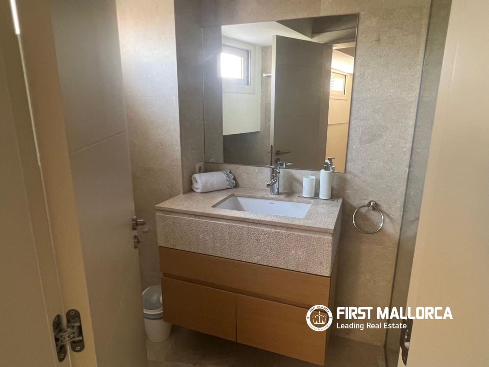 5 quarto Apartamento para arrendar em Cas Catala com garagem - 5 500 € (Ref: 9996352)