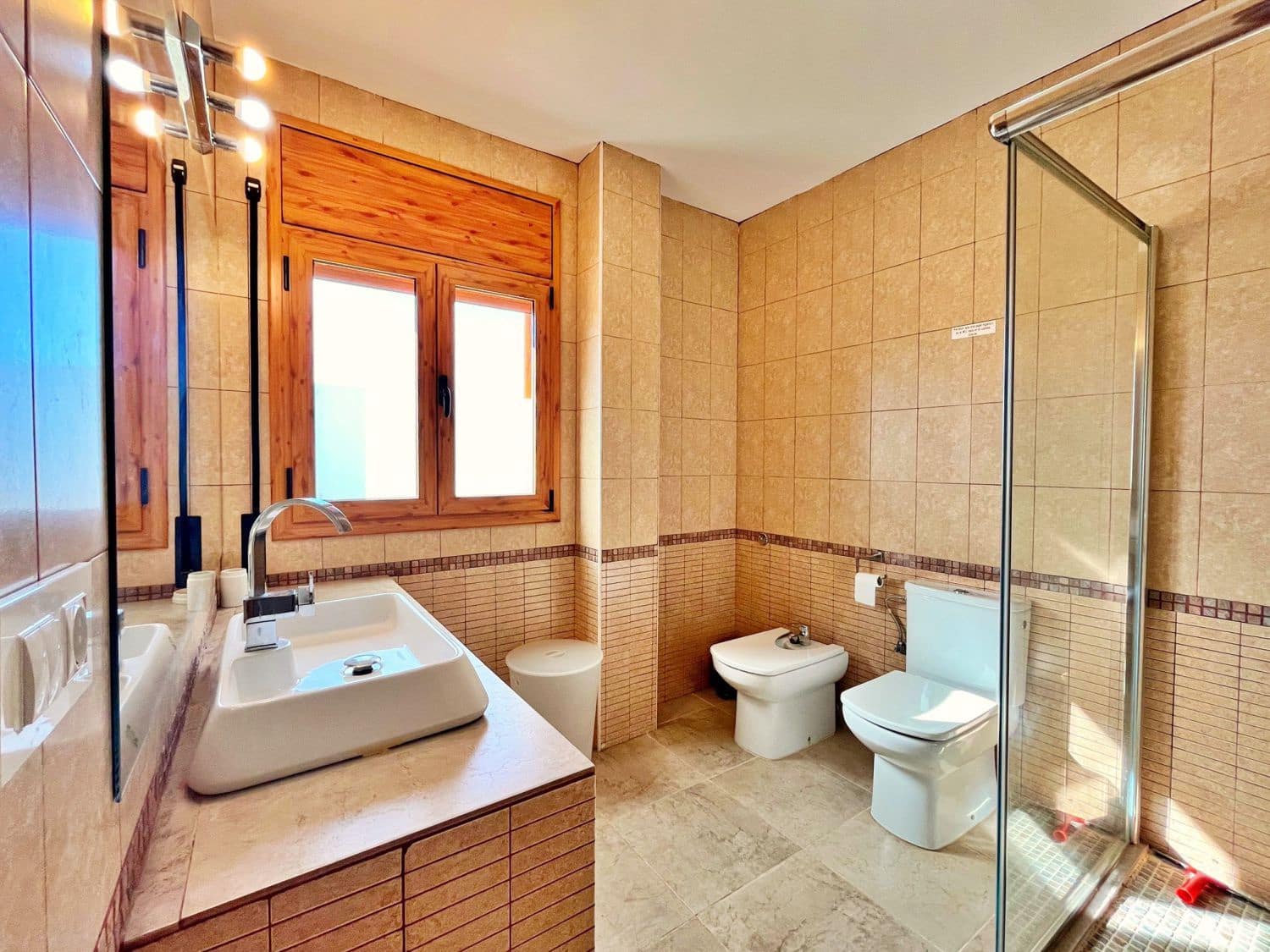 10 Zimmer Villa zu verkaufen in Camarles mit Pool - 575.000 € (Ref: 10020918)