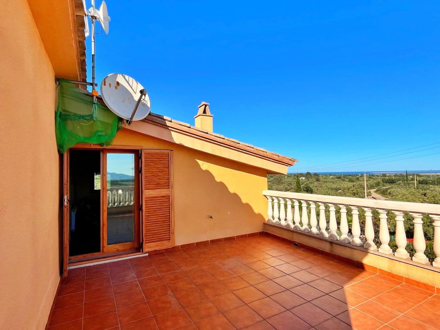 10 Zimmer Villa zu verkaufen in Camarles mit Pool - 575.000 € (Ref: 10020918)