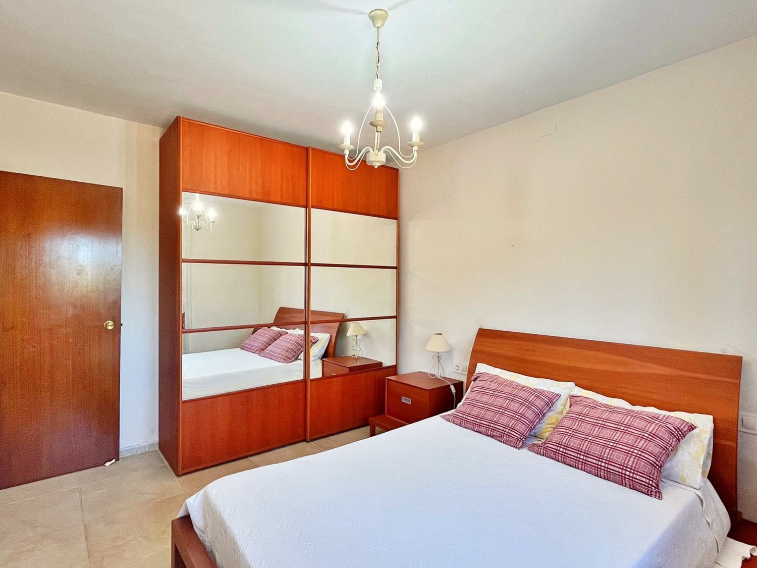 10 Zimmer Villa zu verkaufen in Camarles mit Pool - 575.000 € (Ref: 10020918)