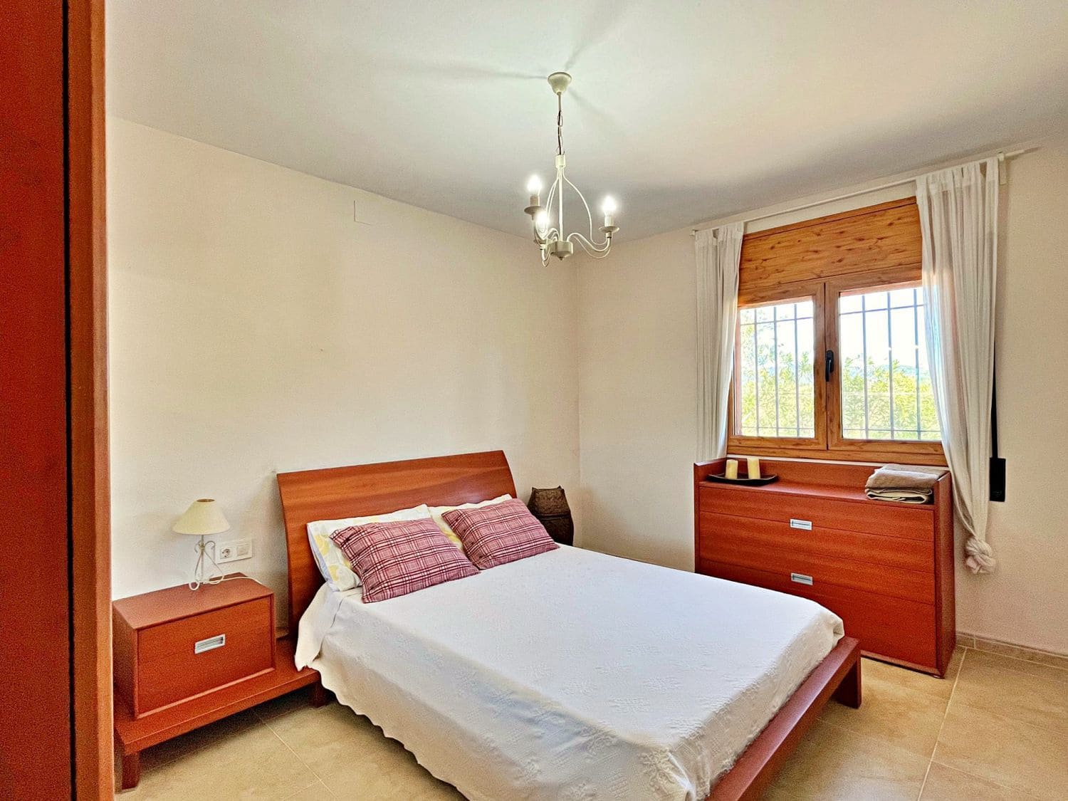 10 Zimmer Villa zu verkaufen in Camarles mit Pool - 575.000 € (Ref: 10020918)