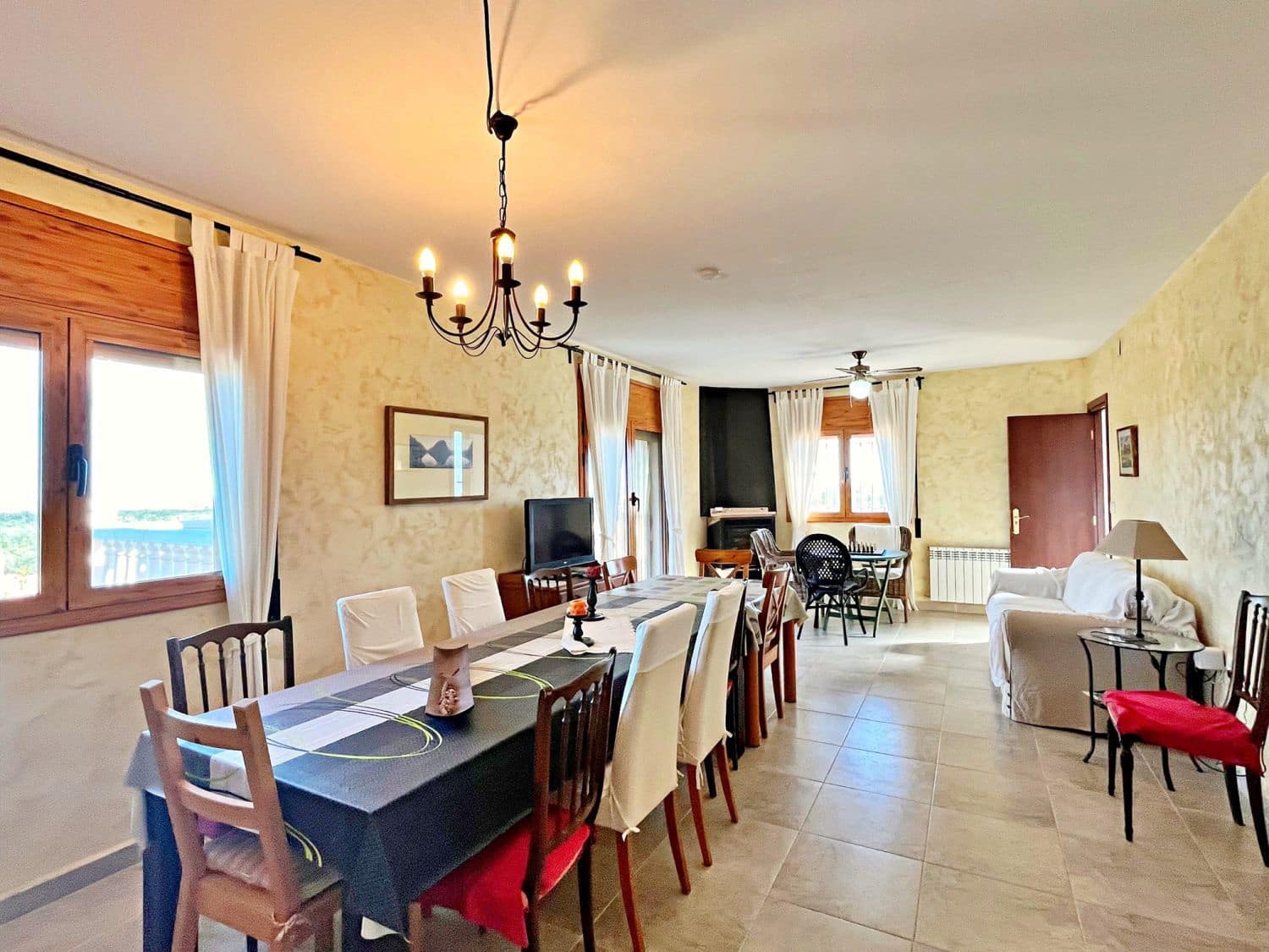10 Zimmer Villa zu verkaufen in Camarles mit Pool - 575.000 € (Ref: 10020918)