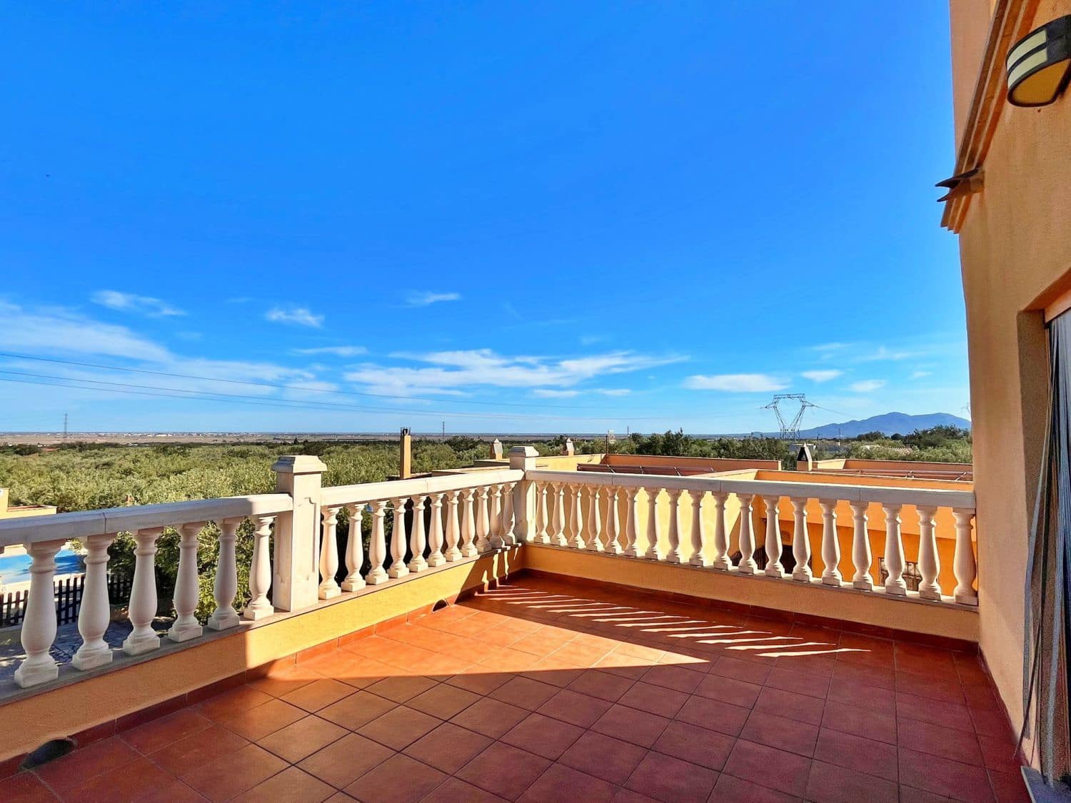 10 Zimmer Villa zu verkaufen in Camarles mit Pool - 575.000 € (Ref: 10020918)