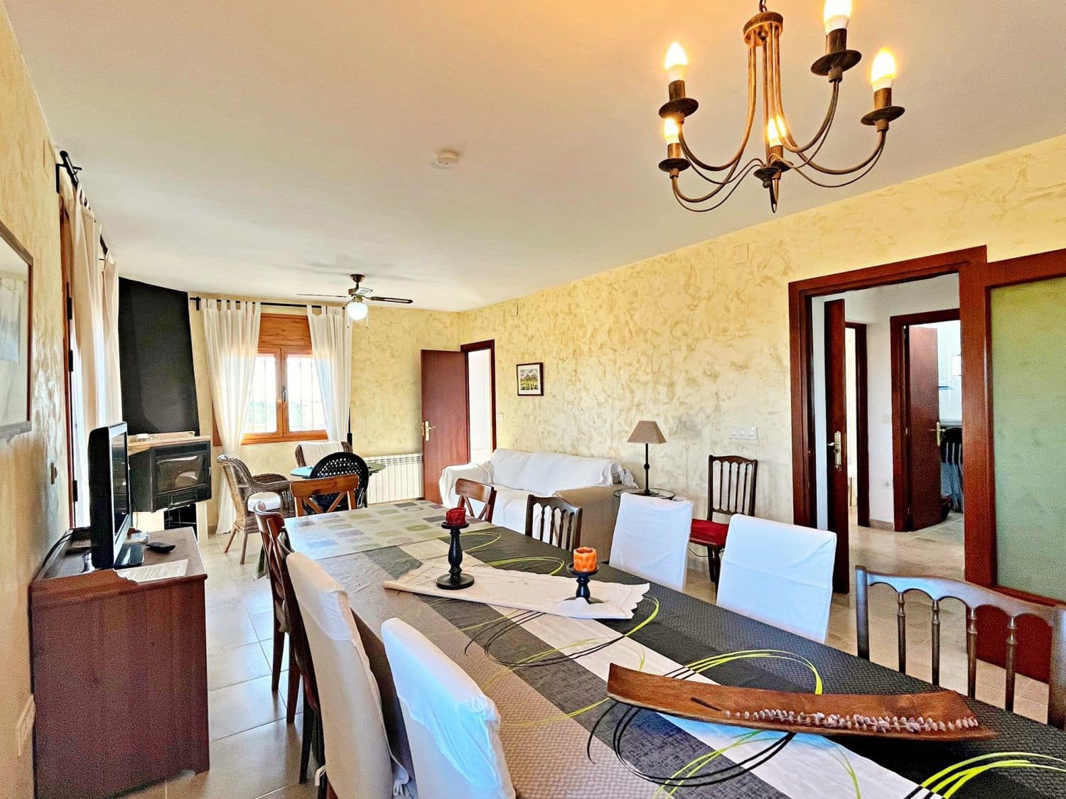 10 Zimmer Villa zu verkaufen in Camarles mit Pool - 575.000 € (Ref: 10020918)