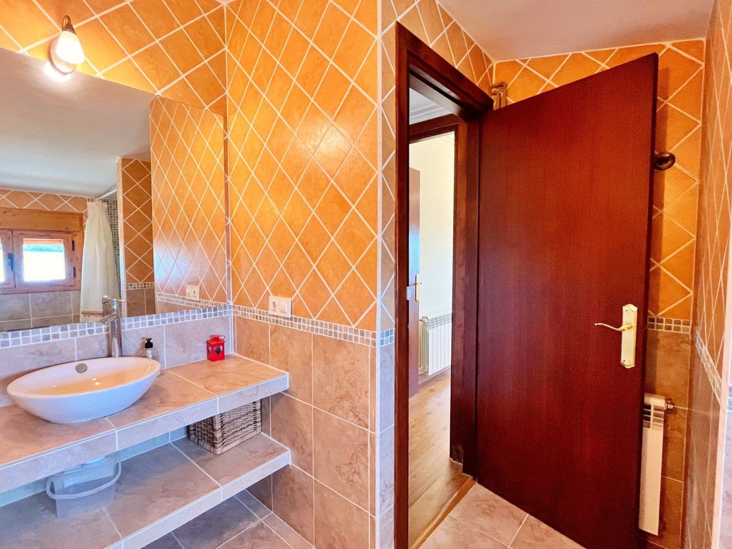 10 Zimmer Villa zu verkaufen in Camarles mit Pool - 575.000 € (Ref: 10020918)