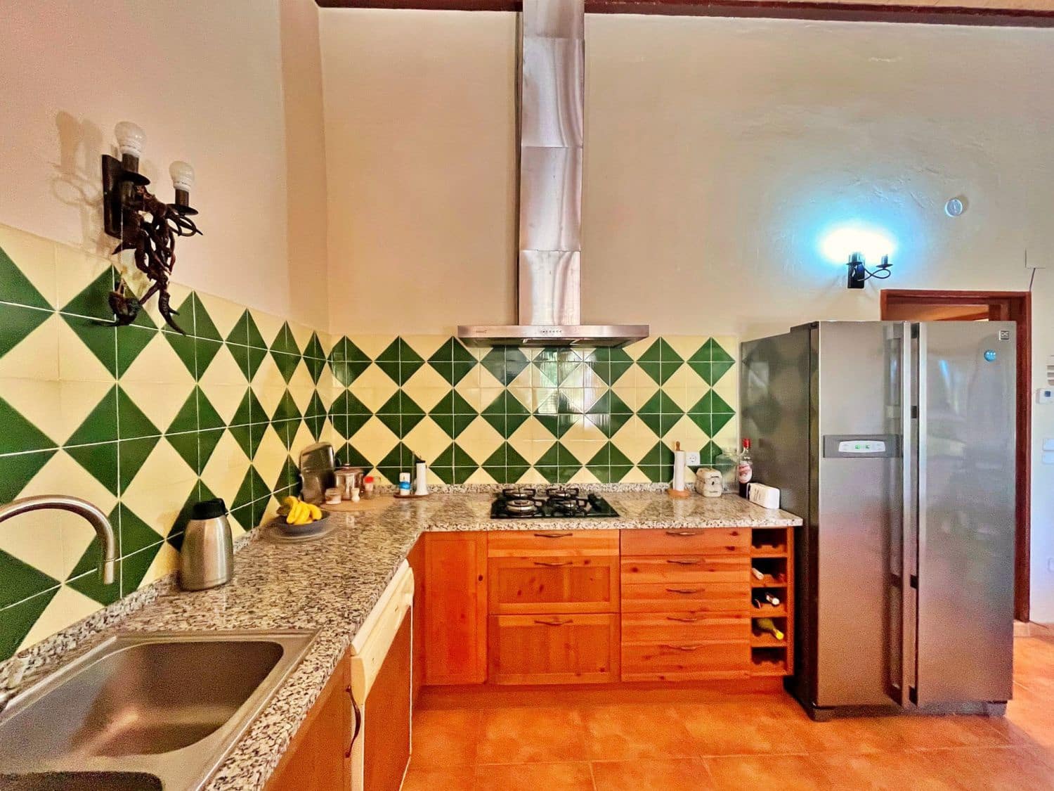 10 Zimmer Villa zu verkaufen in Camarles mit Pool - 575.000 € (Ref: 10020918)