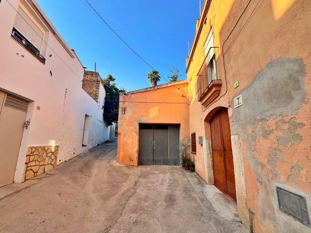 4 makuuhuone Omakotitalo myytävänä paikassa Tortosa - 87 000 € (Ref: 10035364)