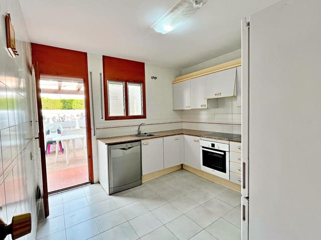 4 chambre Villa/Maison à vendre à Sant Carles de la Ràpita avec piscine garage - 380 000 € (Ref: 10043007)