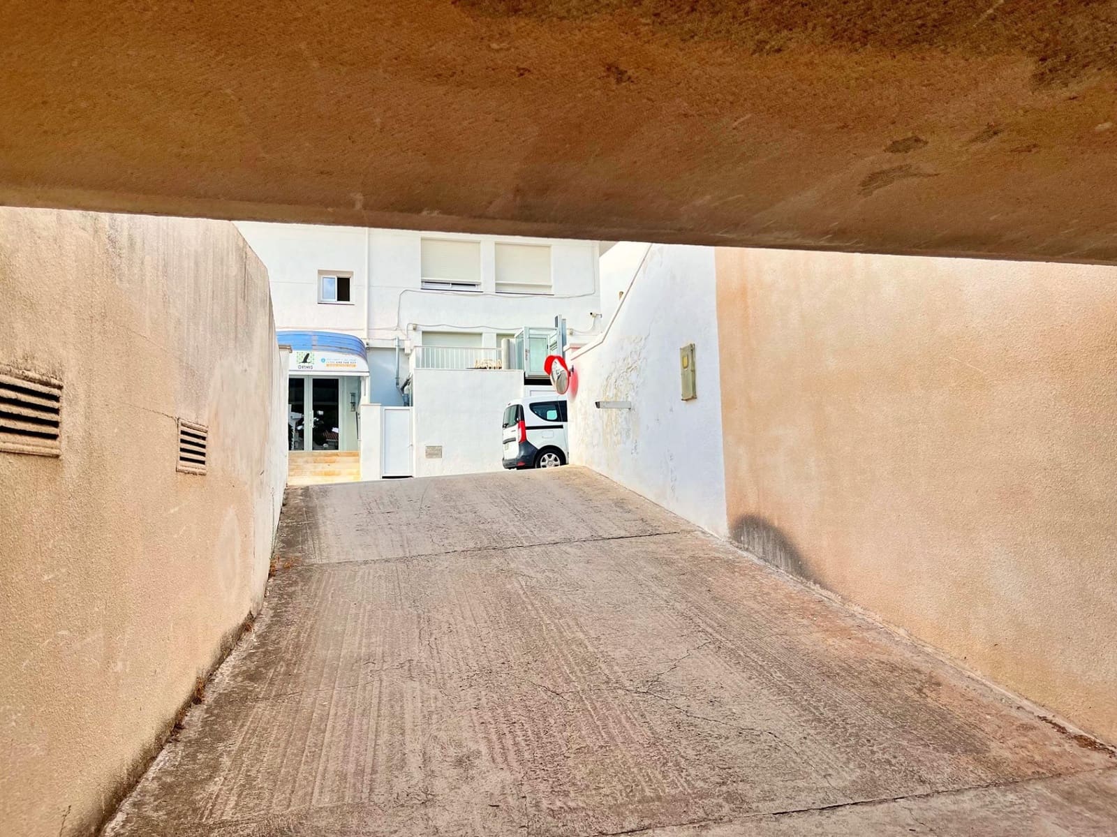 4 chambre Villa/Maison à vendre à Sant Carles de la Rapita avec piscine garage - 380 000 € (Ref: 10043007)