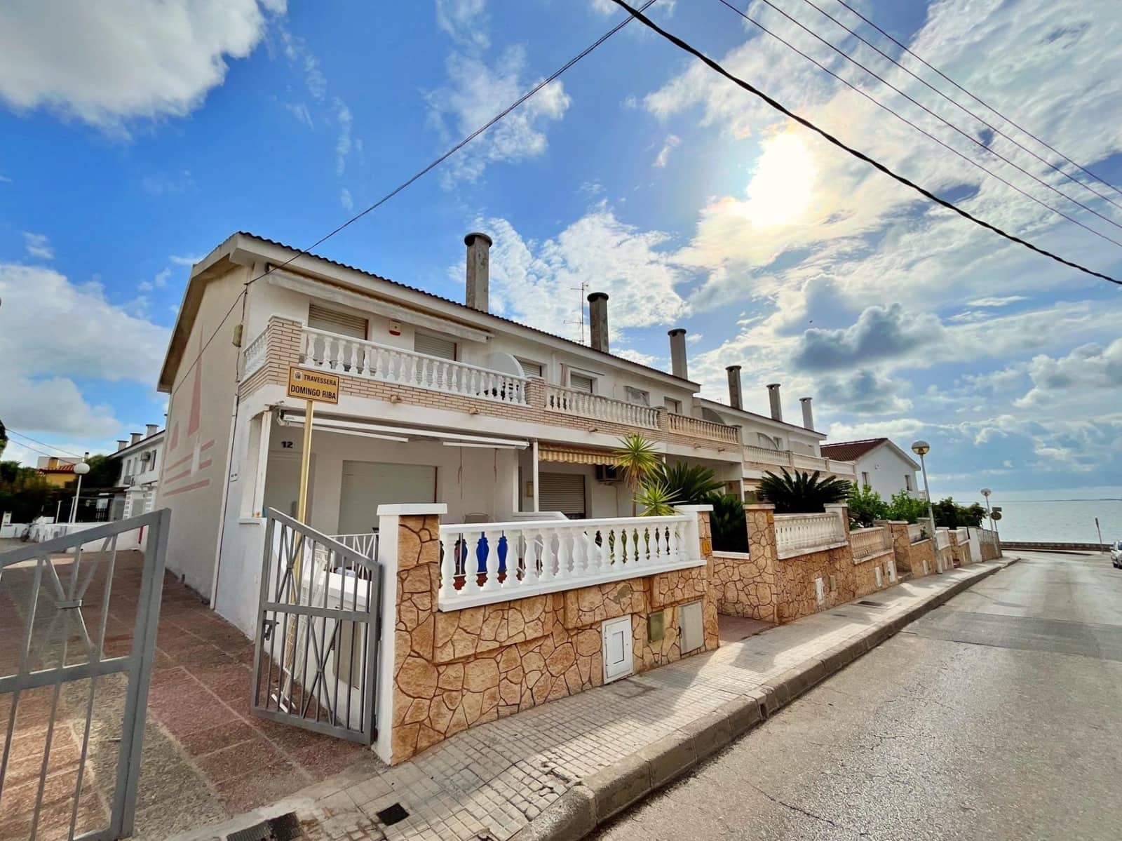 4 chambre Villa/Maison à vendre à Sant Carles de la Rapita avec piscine garage - 380 000 € (Ref: 10043007)