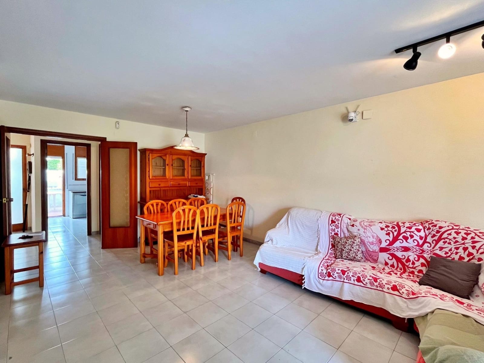 4 chambre Villa/Maison à vendre à Sant Carles de la Rapita avec piscine garage - 380 000 € (Ref: 10043007)