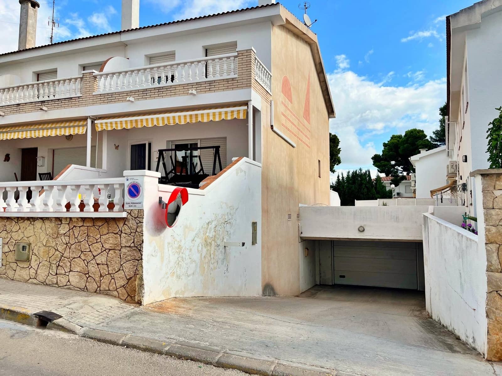 4 chambre Villa/Maison à vendre à Sant Carles de la Rapita avec piscine garage - 380 000 € (Ref: 10043007)