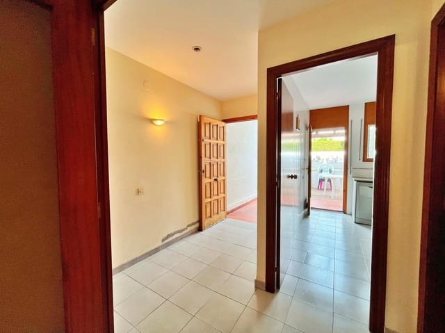 4 chambre Villa/Maison à vendre à Sant Carles de la Ràpita avec piscine garage - 380 000 € (Ref: 10043007)