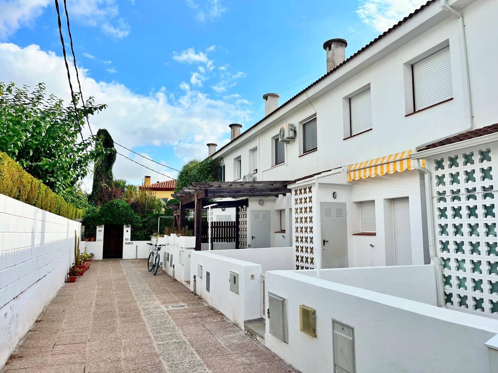 4 chambre Villa/Maison à vendre à Sant Carles de la Rapita avec piscine garage - 380 000 € (Ref: 10043007)