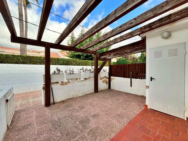 4 chambre Villa/Maison à vendre à Sant Carles de la Ràpita avec piscine garage - 380 000 € (Ref: 10043007)