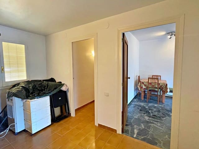 4 bedroom Flat for sale in Xerta - € 66,000 (Ref: 8692815)