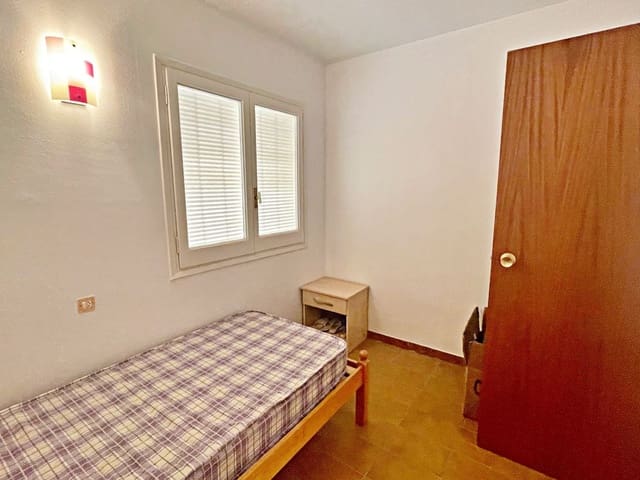 4 bedroom Flat for sale in Xerta - € 66,000 (Ref: 8692815)