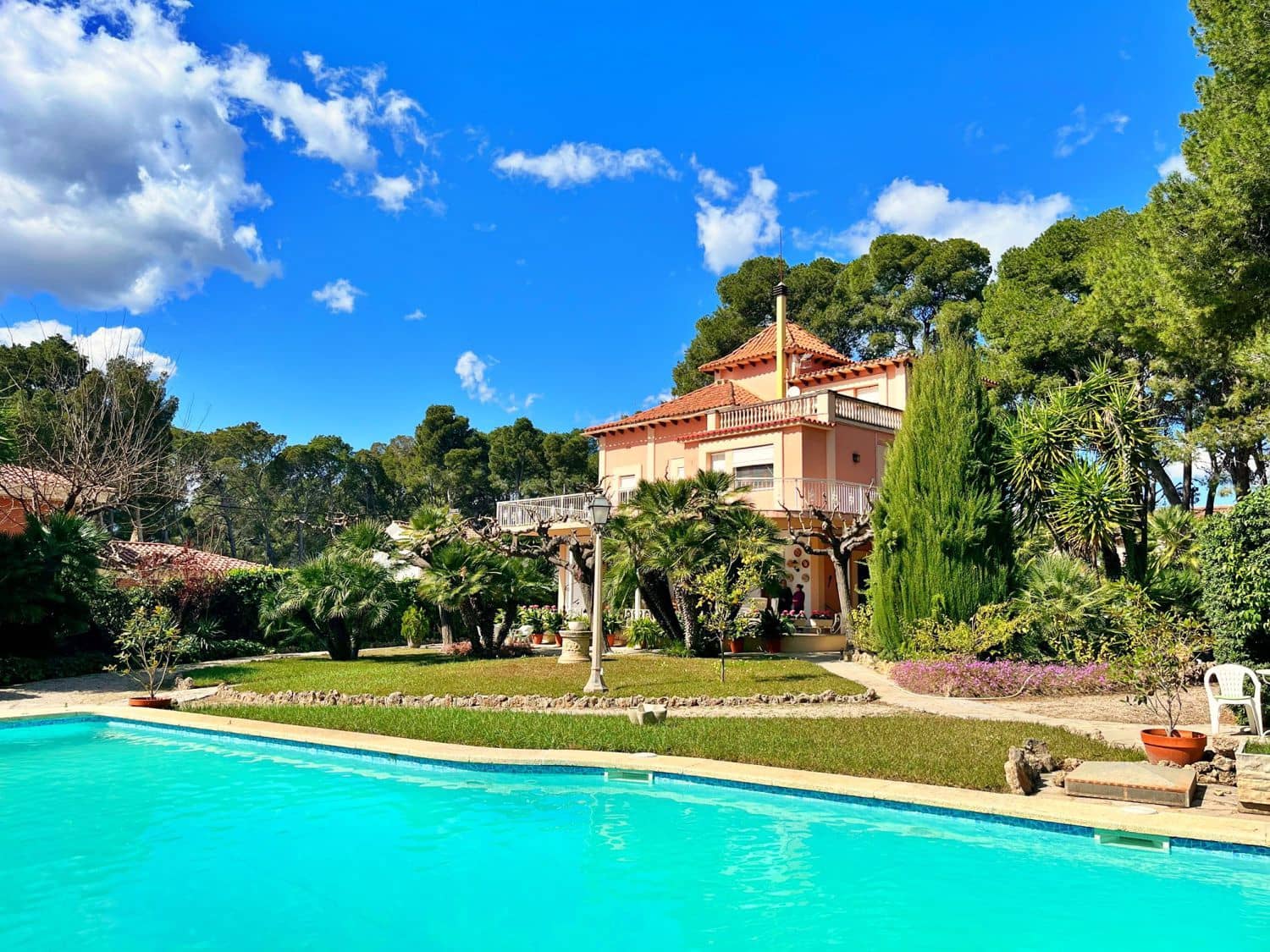 8 bedroom Villa for sale in Tortosa - € 675,000 (Ref: 8927191)