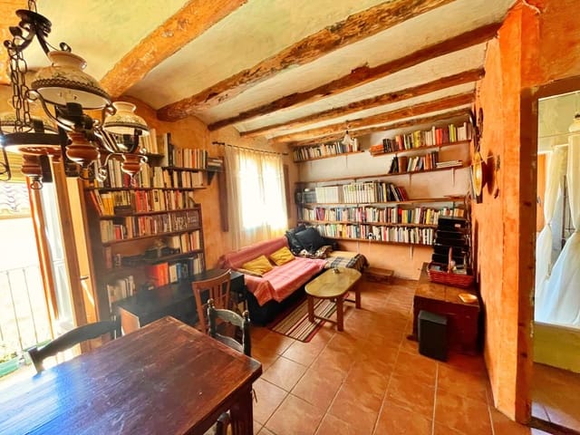 3 soveværelse Byhus til salg i Prat de Comte - € 65.000 (Ref: 9173366)
