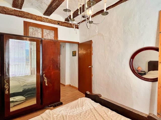 4 bedroom Townhouse for sale in Xerta - € 66,000 (Ref: 9185259)