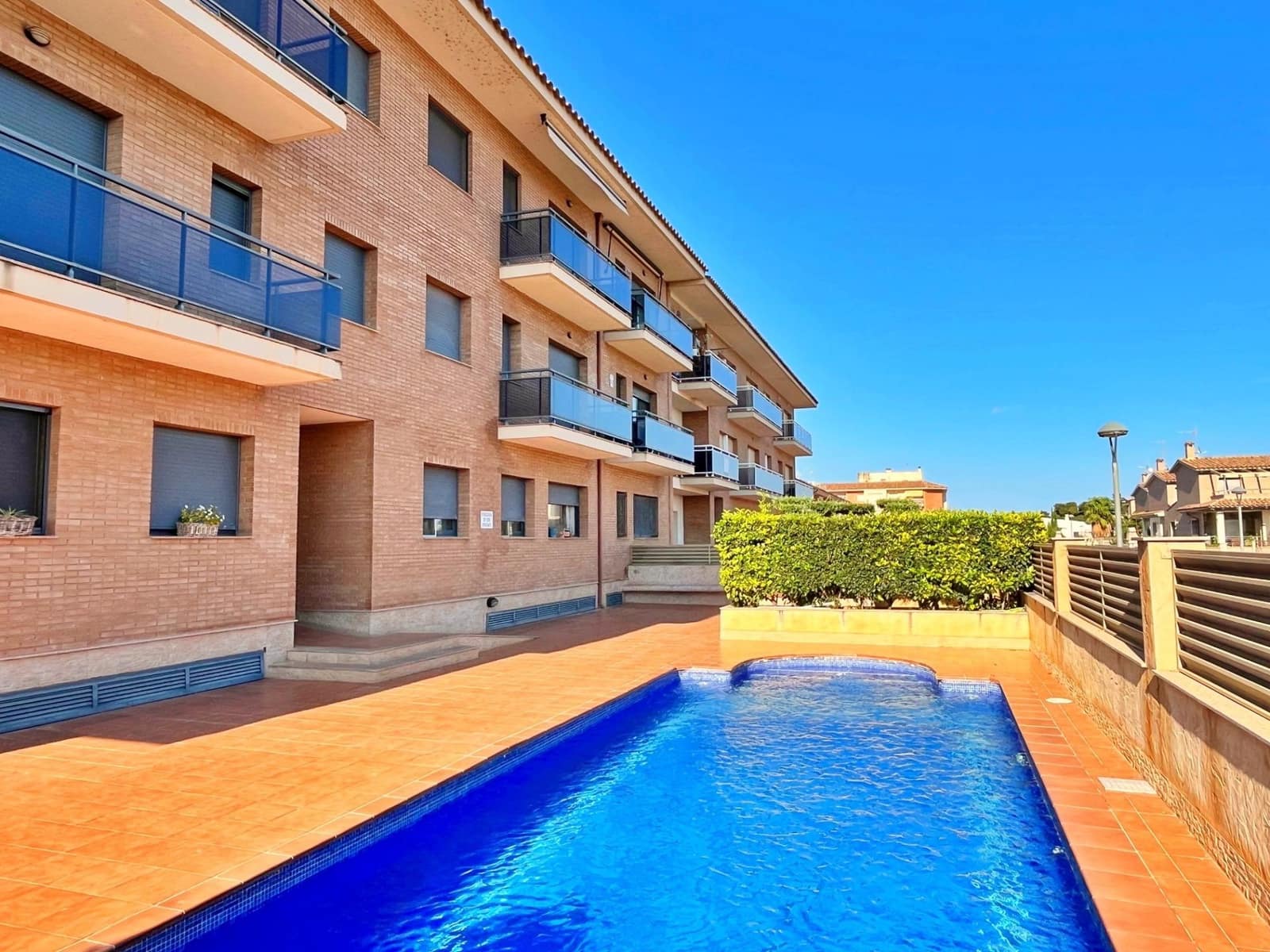 3 bedroom Apartment for sale in L'Aldea with garage - € 122,500 (Ref: 9276270)