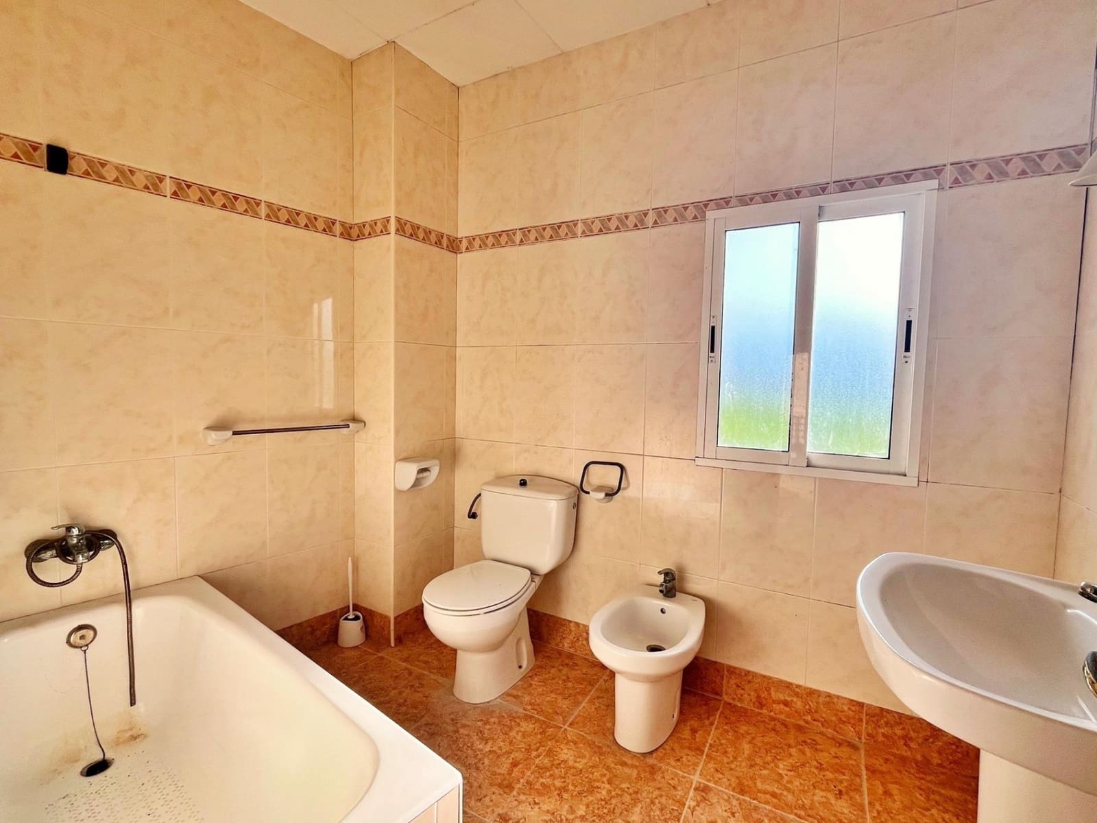 9 soverom Hus til salgs i Xerta - € 130 000 (Ref: 9308466)